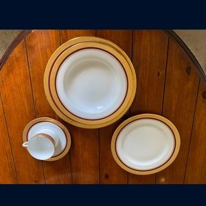 Phillips Deshouilleres Marquis Red China Set